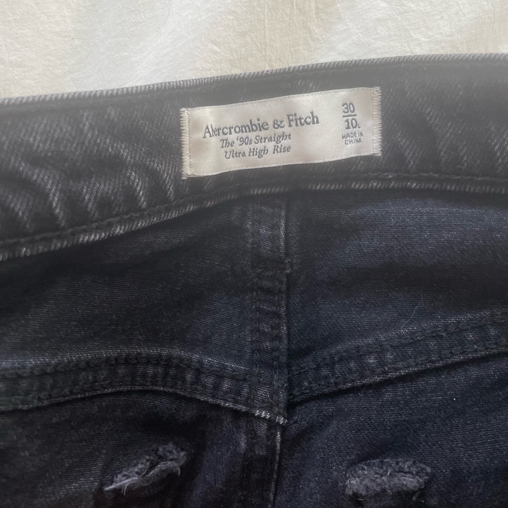 Black 90s high rise straight leg Abercrombie Jeans
